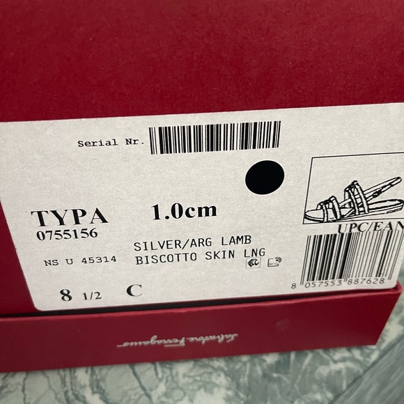 Designer sandals - Picture 8 of 8